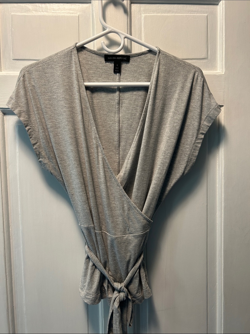 Banana Republic Gray Wrap-Front Tie-Waist Top